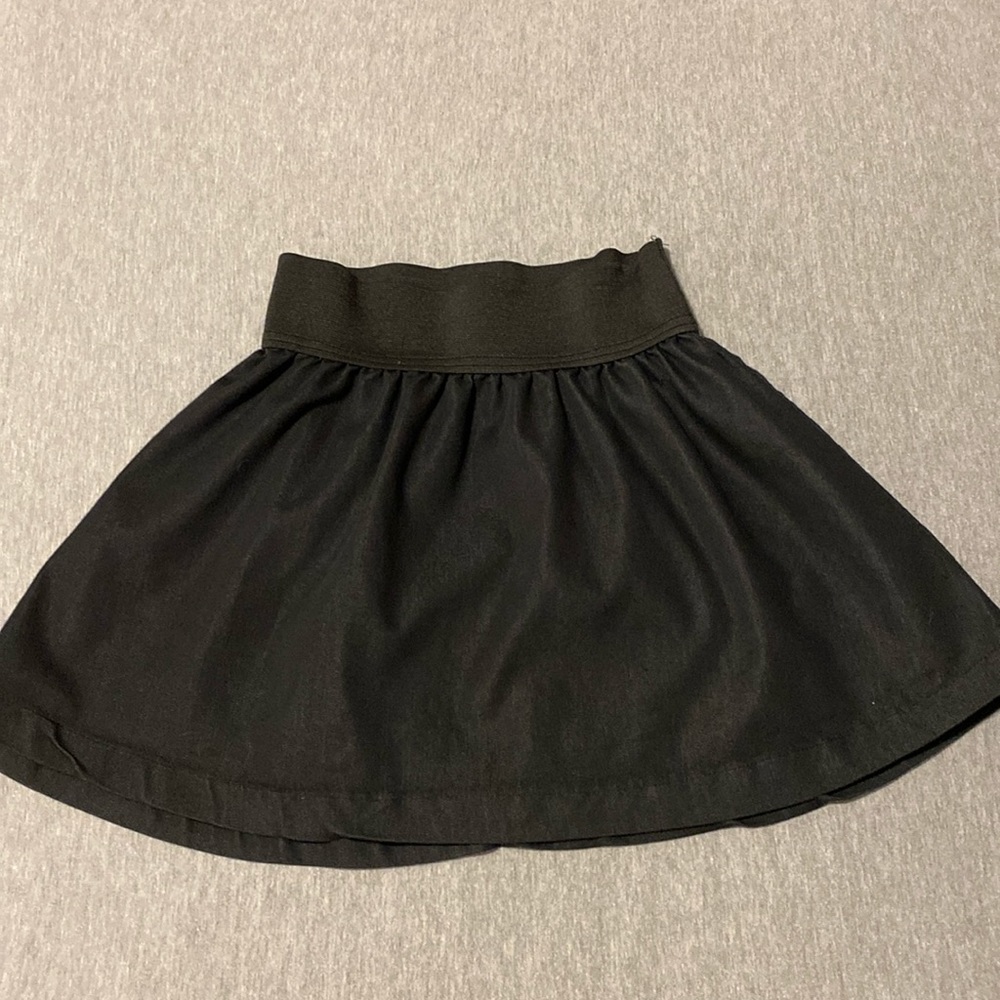 Miley Cyrus Black Flowy Skirt